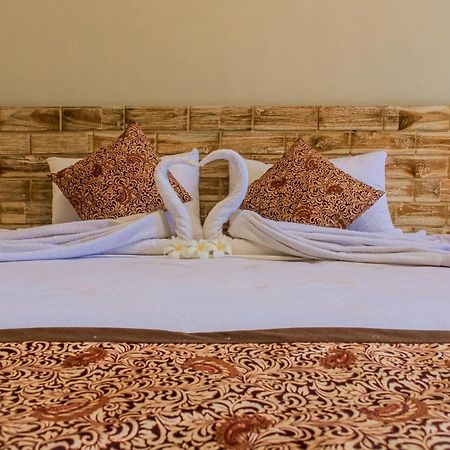 Hotel Niki Jembrana Extérieur photo